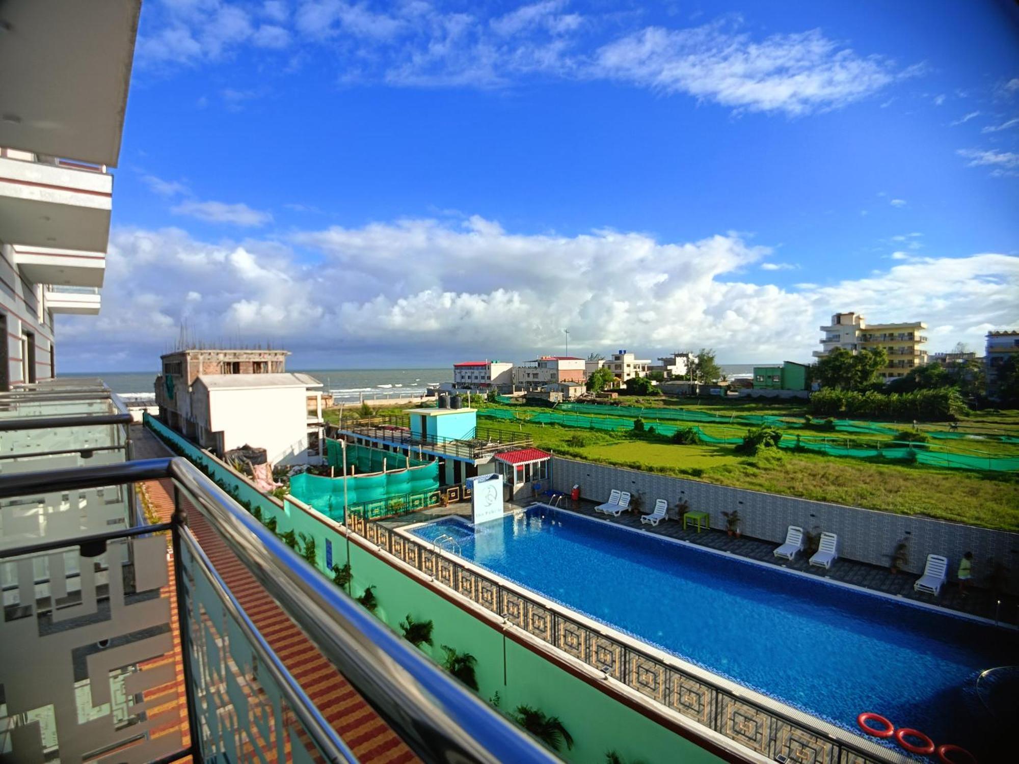 The Triton Beach Resort 만다르모니 외부 사진