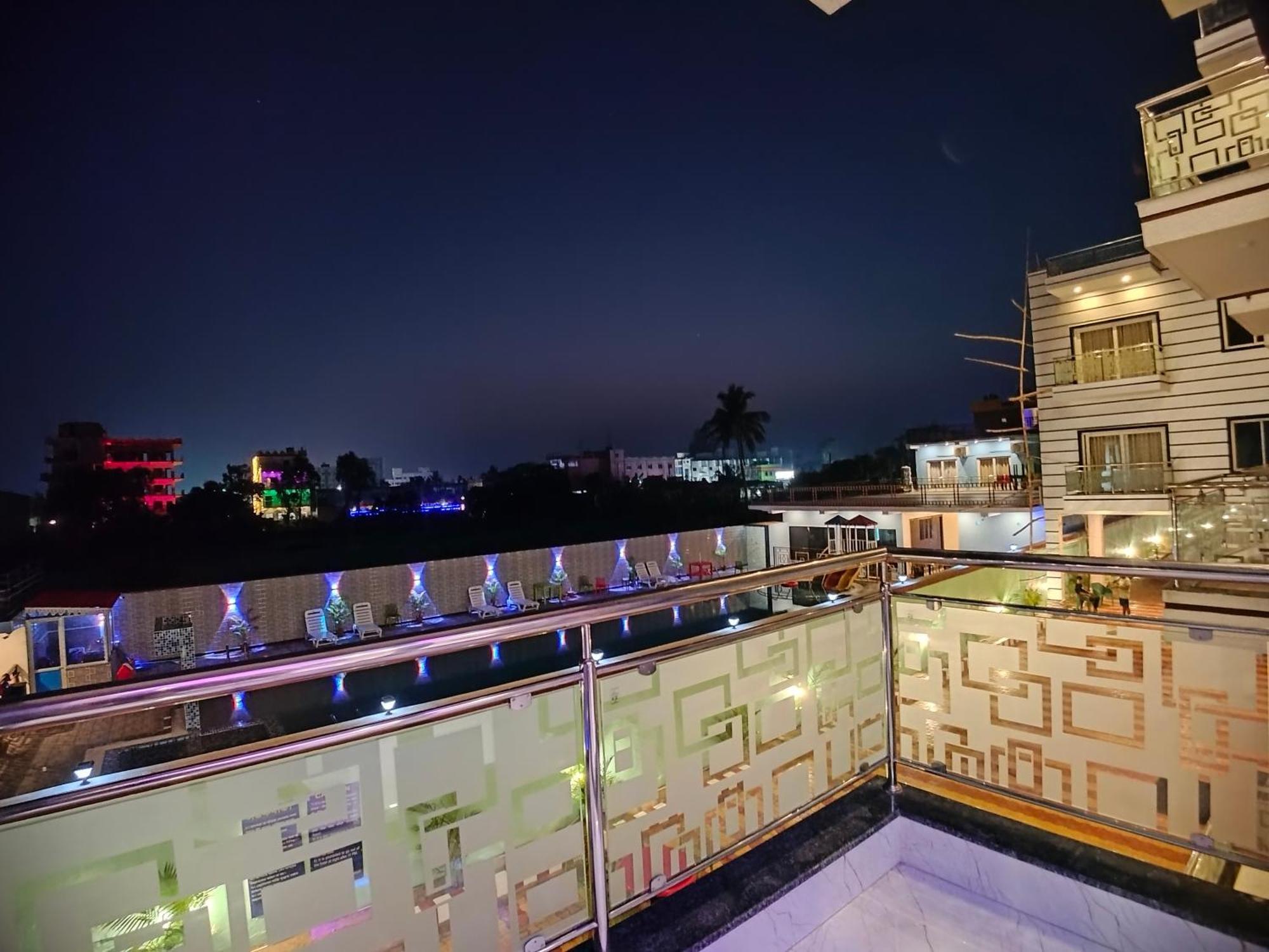 The Triton Beach Resort 만다르모니 외부 사진
